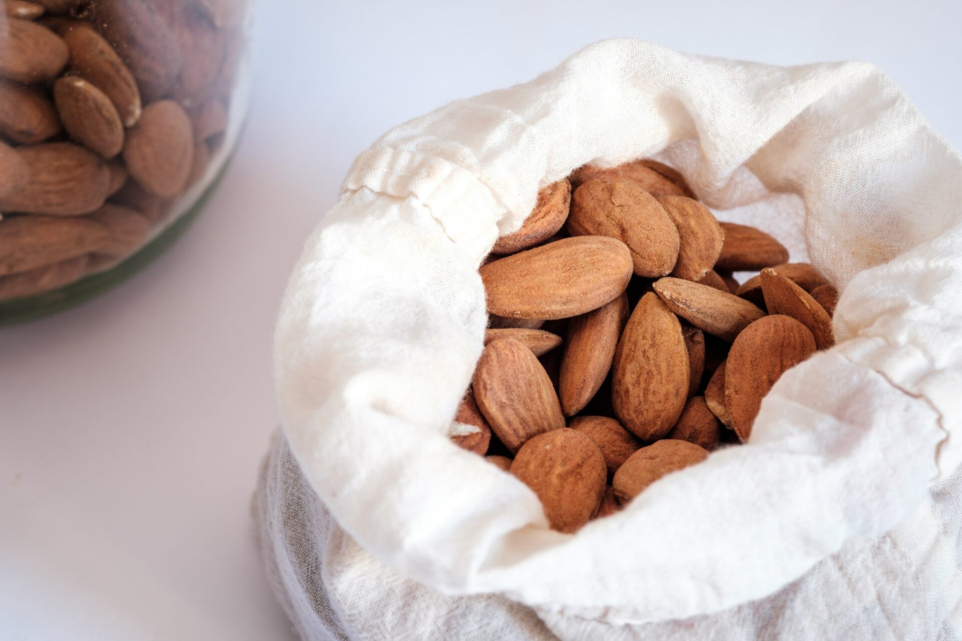 organic unpasteurized almonds, organic certified almonds